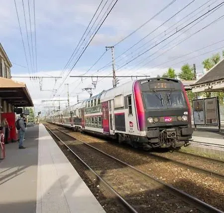 Appart'city Village * Trappes